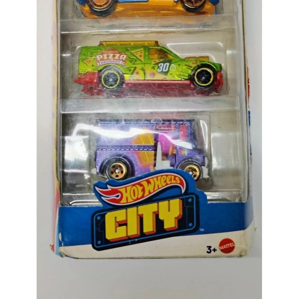 Hot Wheels City 5-Pack Die-Cast Cars Set (Brand New - Damaged Box)